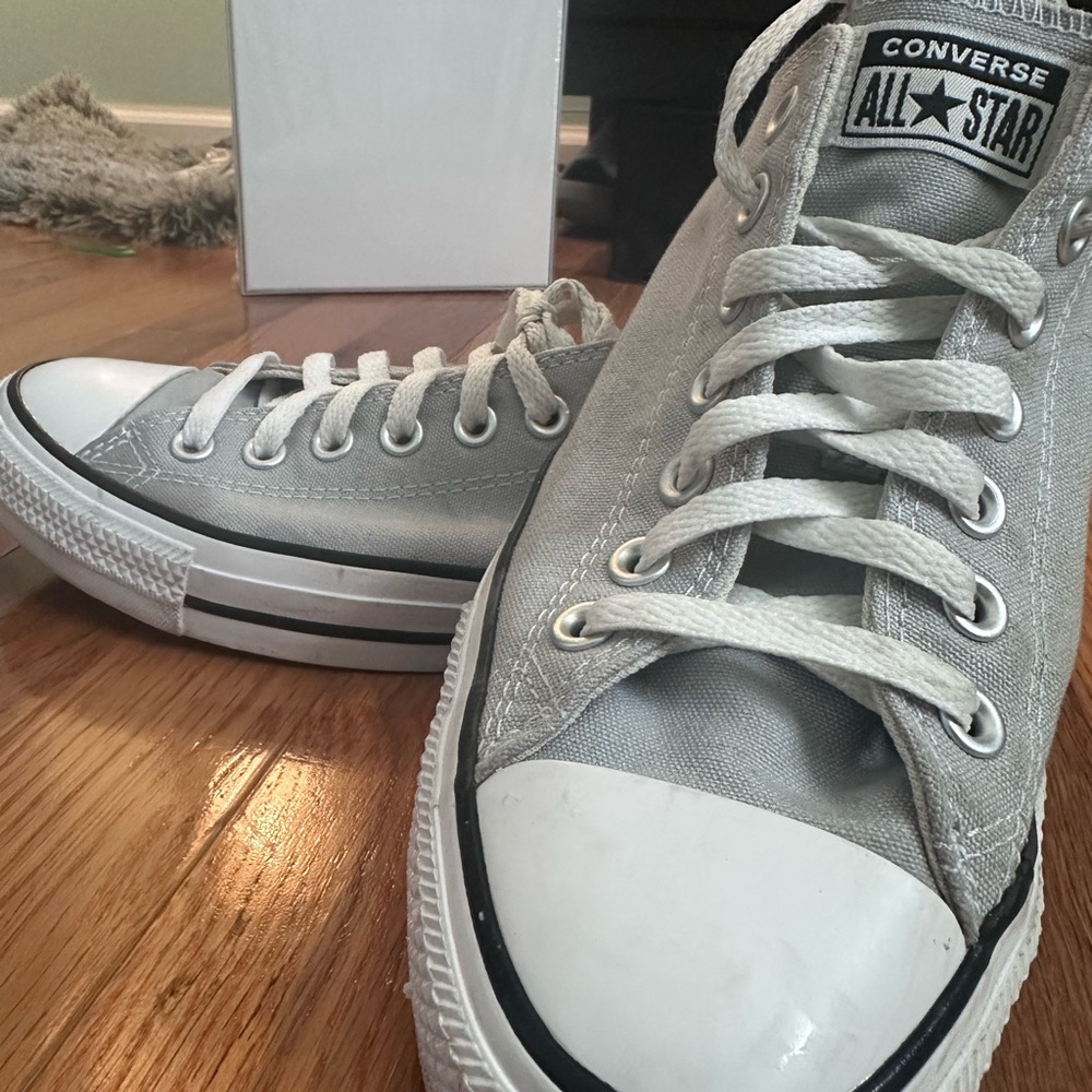 Converse Unisex light gray Sneakers W10.5 M8.5